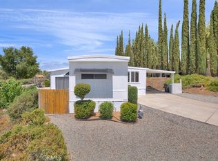 22780 Skylink Dr, Canyon Lake, CA 92587