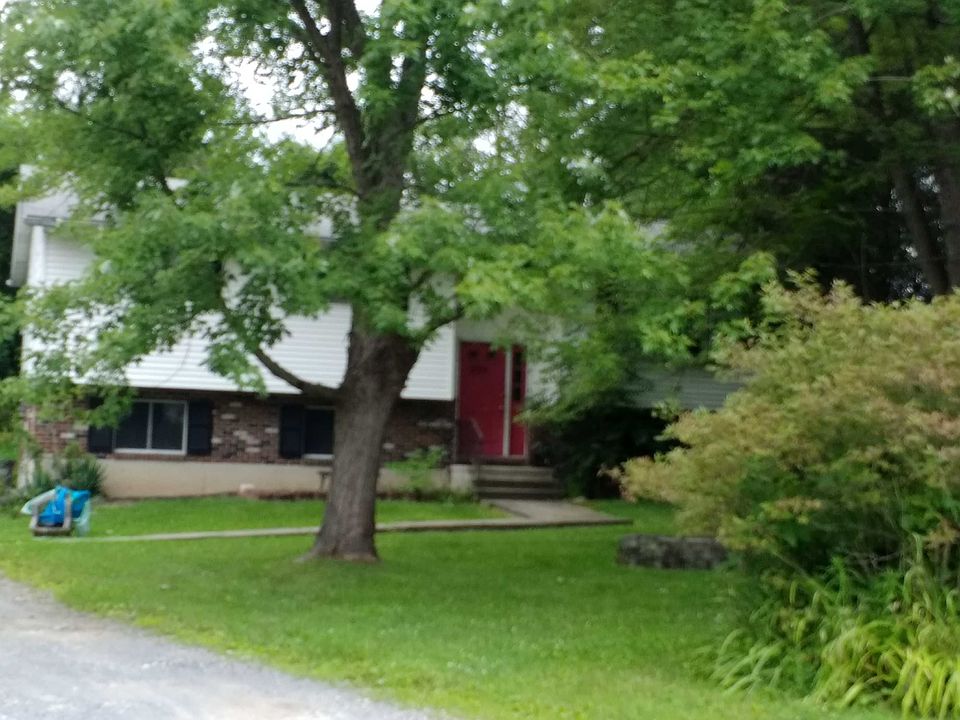 2nd image of 3311 Aspen Rd