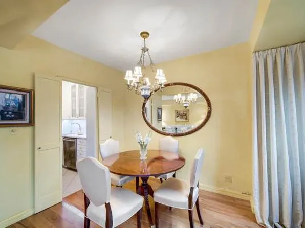 401 East 65th Street image 3 of 12