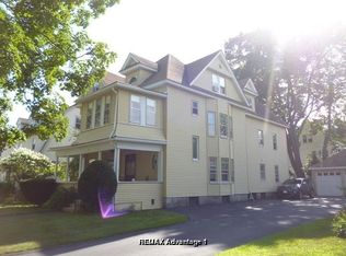 29 Roxbury St, Worcester, MA 01609