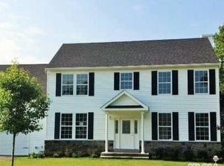 3 Sweet Woods Ct, Port Jefferson Station, NY 11776