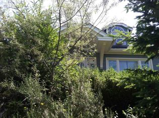 8234 15th Ave NE, Seattle, WA 98115