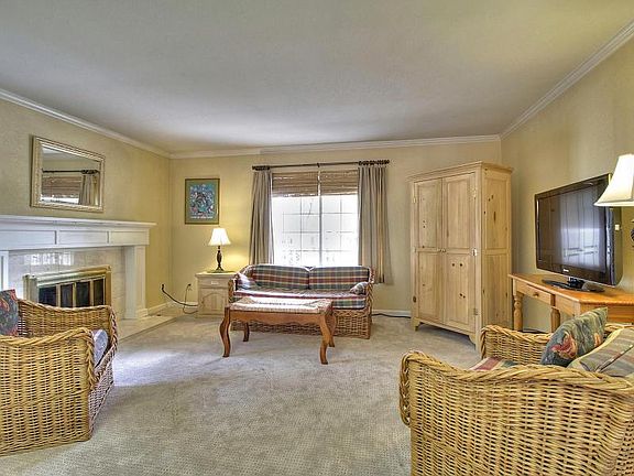 3rd image of 769 Glenborough Dr
