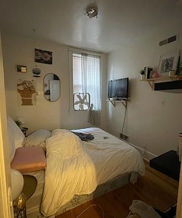 3rd image of 506 Kirby St E
