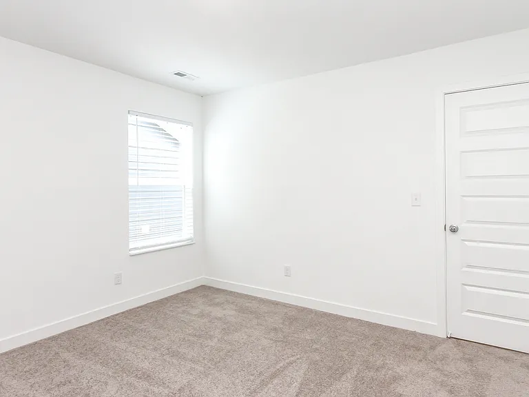 8813 Georgina St — Photo 11