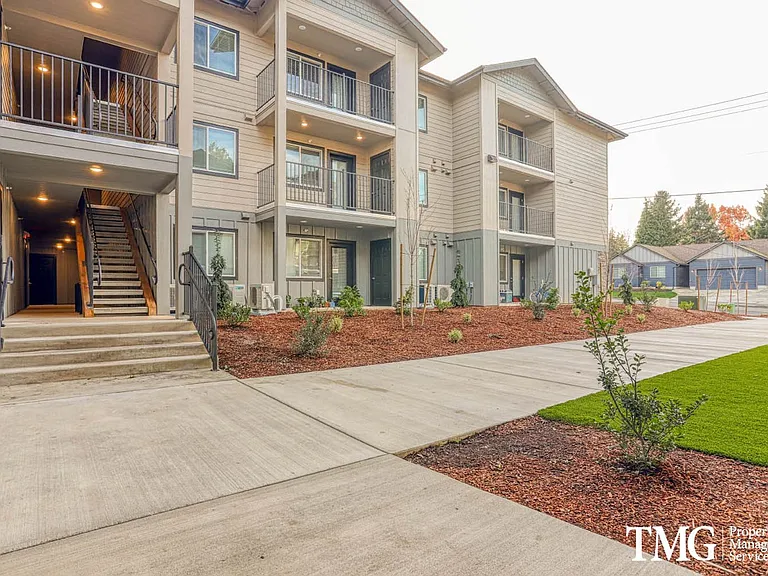 Waterford Terrace Apartments — Photo 61