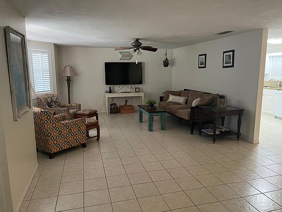 4th image of 5321 Nutmeg Ave