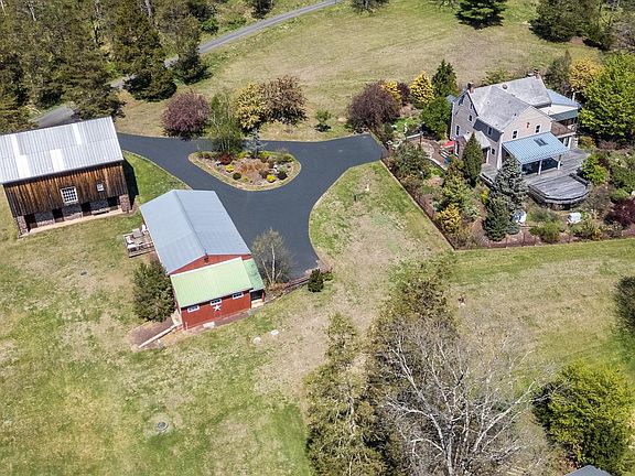 5th image of 23 Lily Valley Rd
