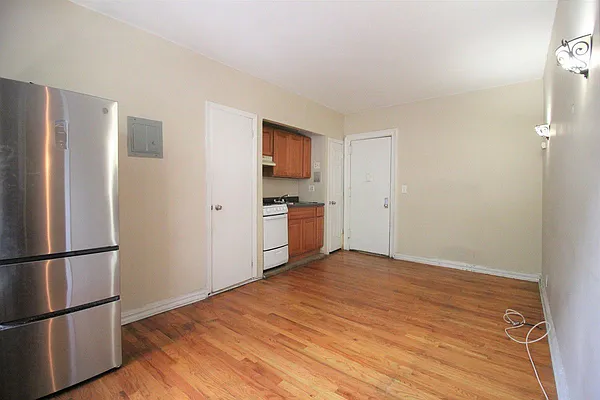 Rented by Hagstrom Management Inc | media 38