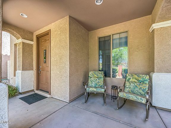 3rd image of 9146 W MEADOW Drive