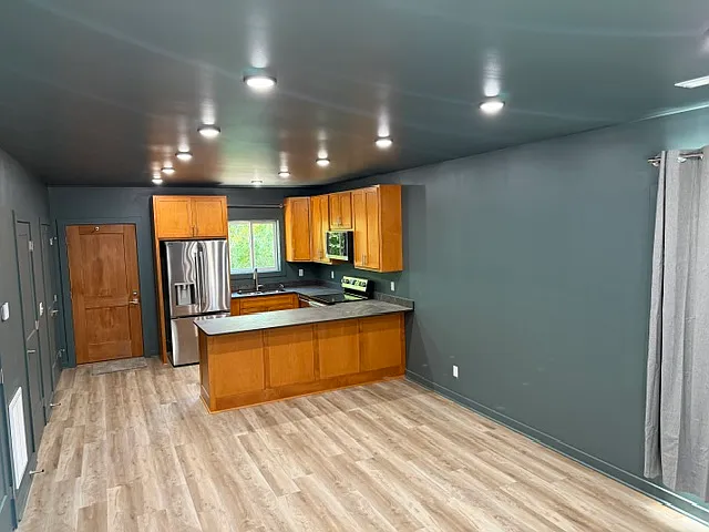 2 bed, 2.5 bath, 1100 sqft, $1,600 — Photo 2