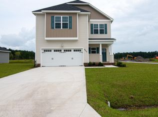 733 Lantern Rest Ln, Jacksonville, NC 28546