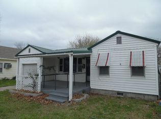 306 A St NE, Miami, OK 74354