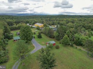 4615 Valley Rd, Berkeley Springs, WV 25411