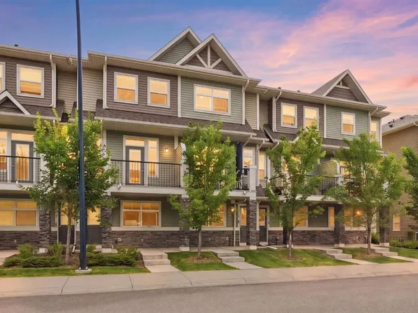 187 W Legacy Cmn SE, Calgary, AB T2X 4H9
