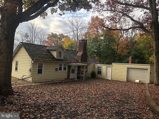 1st image of 501 N Ridge Rd