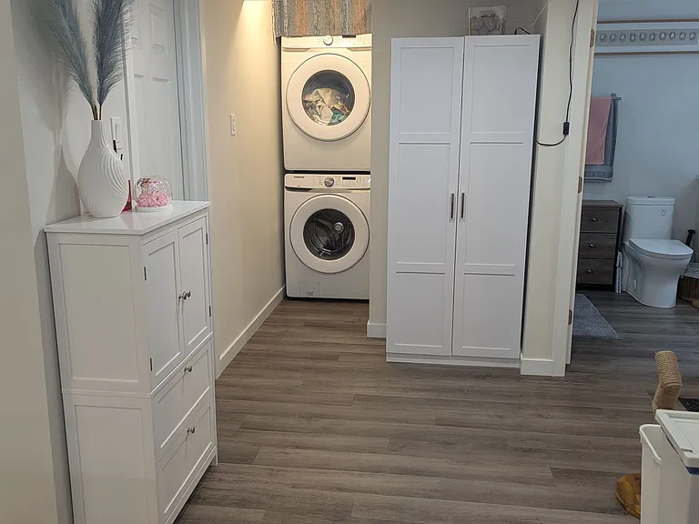348 Sterling Ave #B — Photo 10