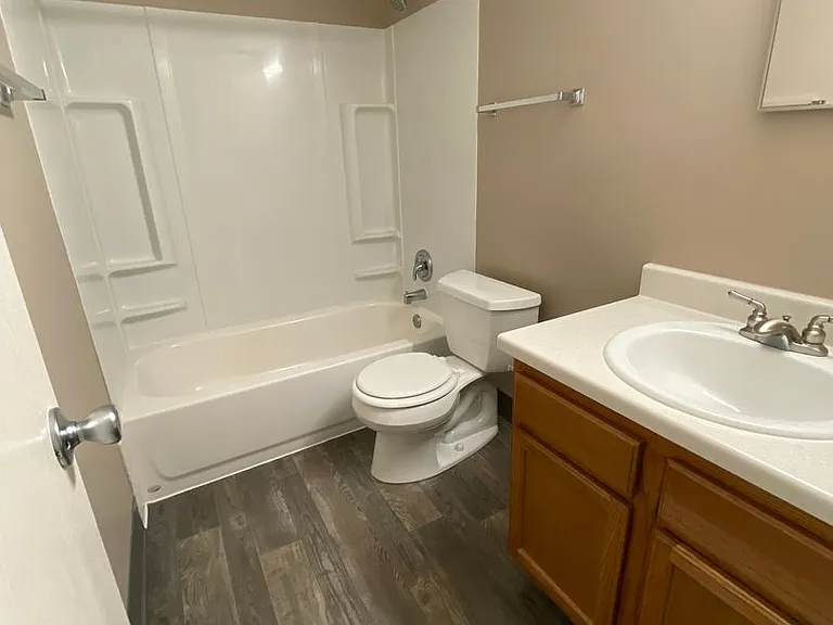 Southdale Square Apartments — Photo 42
