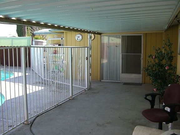 Covered Patio - Pool Safety fence!