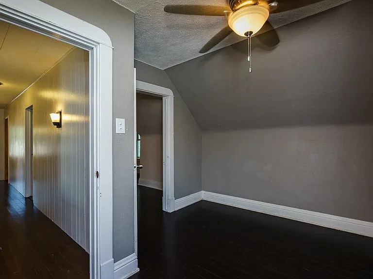 3302 Vinton St — Photo 21