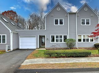 20 Twin Lakes Rd APT 10, North Branford, CT 06471