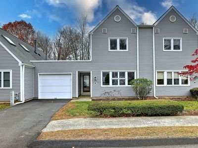20 Twin Lakes Road APT 10, North Branford, CT, 06471