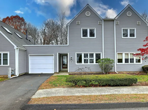 20 Twin Lakes Road APT 10, North Branford, CT 06471