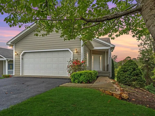 1259 Our Cove Rd, Huddleston, VA 24104