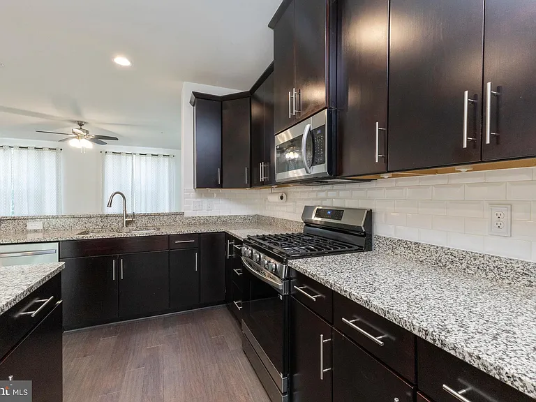 12220 Montreat Pl — Photo 14
