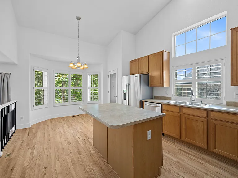 20396 E Columbia Pl — Photo 7