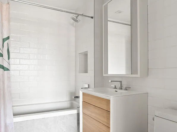 264 Webster Avenue image 9 of 15