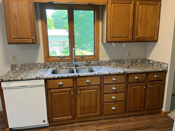 Kitchen with new granite countertops
