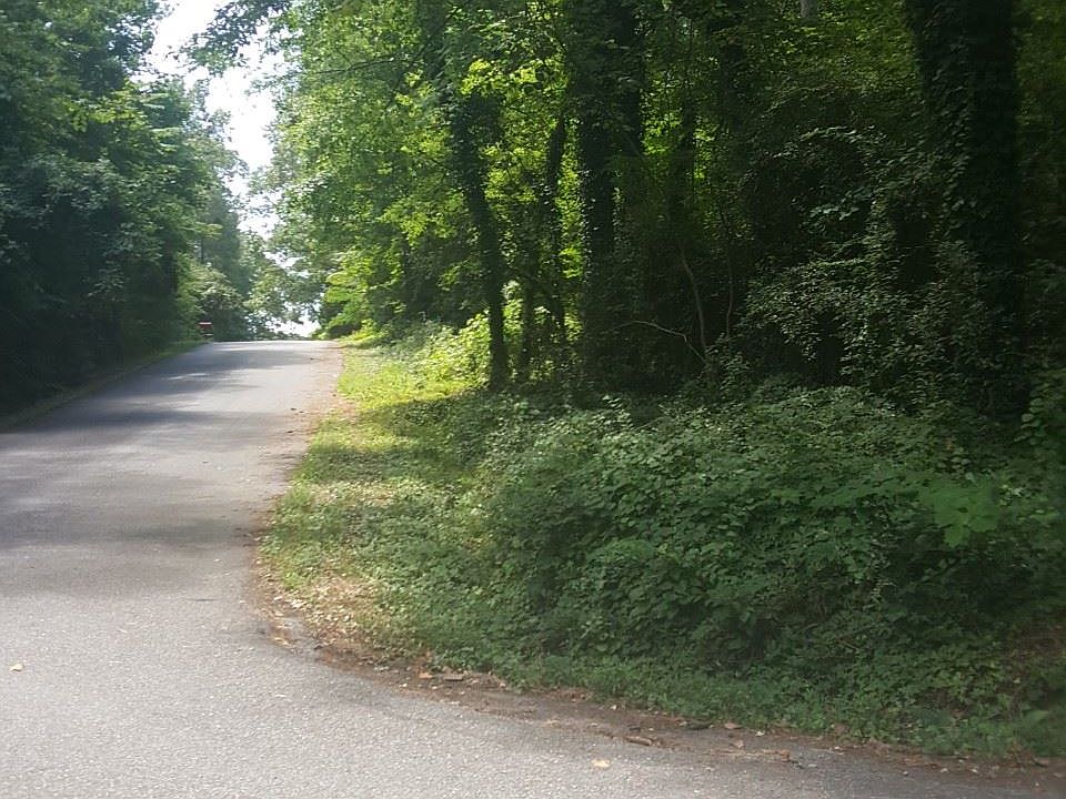 2nd image of 5969 Gum Dr