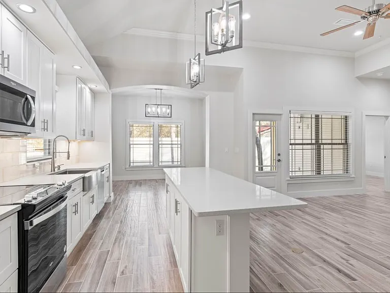 16 Justin Ct — Photo 11