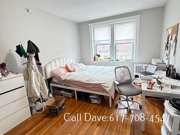 3rd image of 33 Gardner St #10
