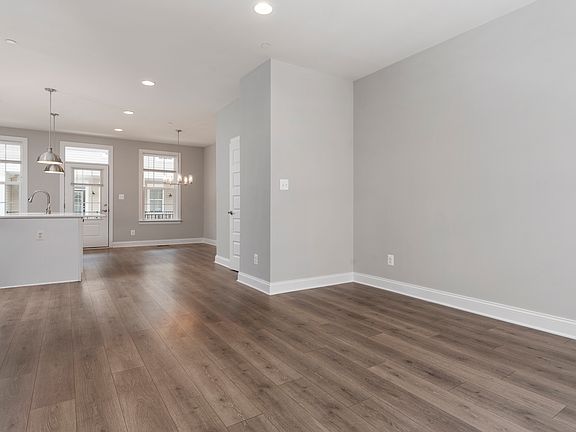3rd image of 43G E Gordon St #1