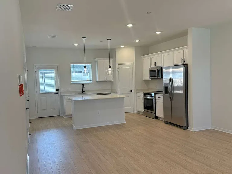 2530 Violet Theo Ln — Photo 15