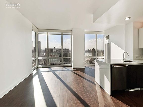 2nd image of 247 W 46th St APT 3202