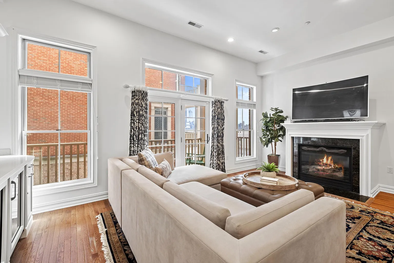 36 Regency Pl photo 1