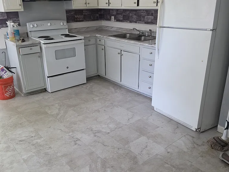 129 W Terrell St — Photo 4