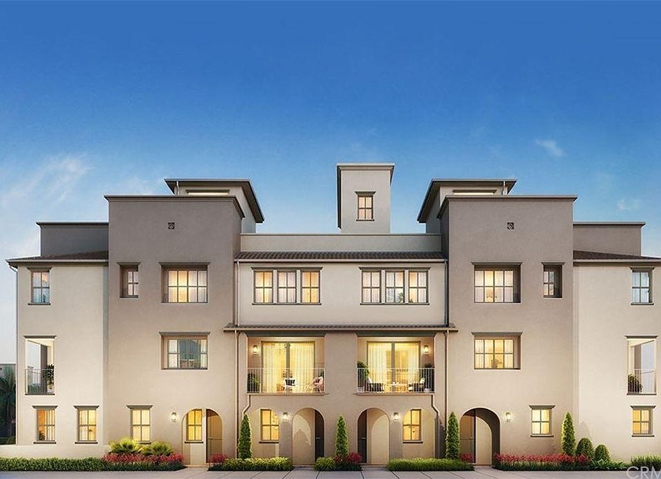 1st image of 567 S Motif St #105