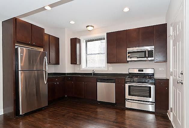1st image of 7732 N Marshfield Ave APT 2