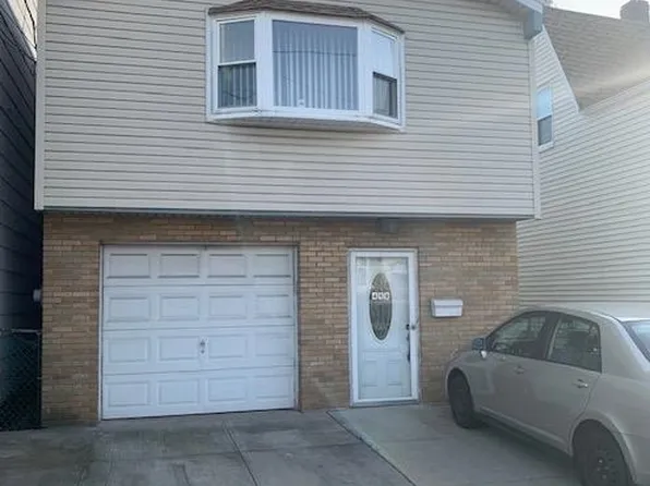 419 3rd Street image 2 of 19