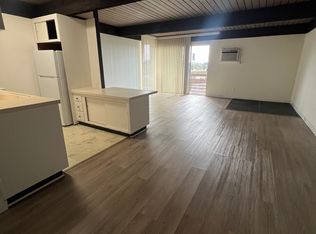 399 Park Ave APT 6, Long Beach, CA 90814