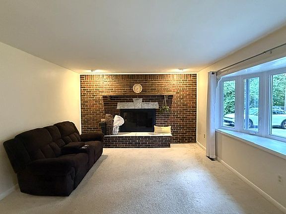 2nd image of 4305 Stanton St