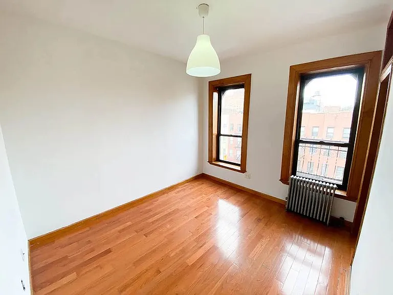 2246 1st Ave #5 — Photo 6