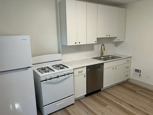 3705 Oregon Ave #2 — Photo 2