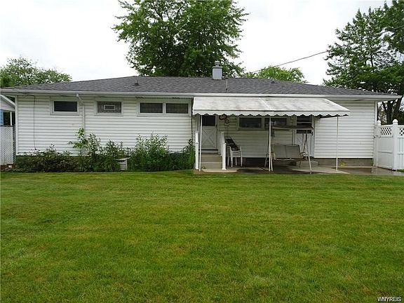 2nd image of 373 Evergreen Dr