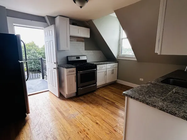 3101 N Kedzie Ave #3, Chicago, IL 60618