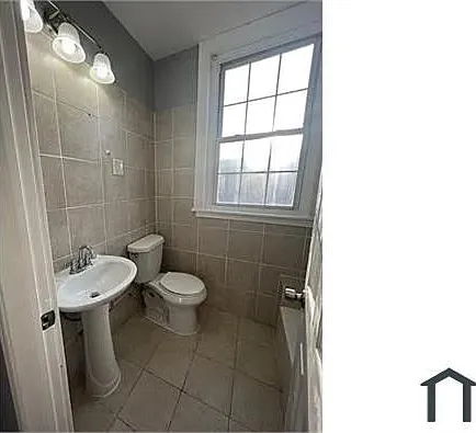 2311 W Lehigh Ave — Photo 8